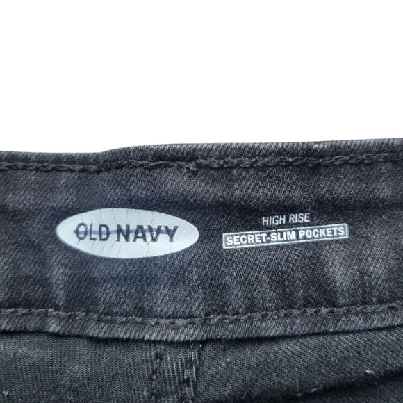 Old Navy Jean Shorts - Picture 4 of 5